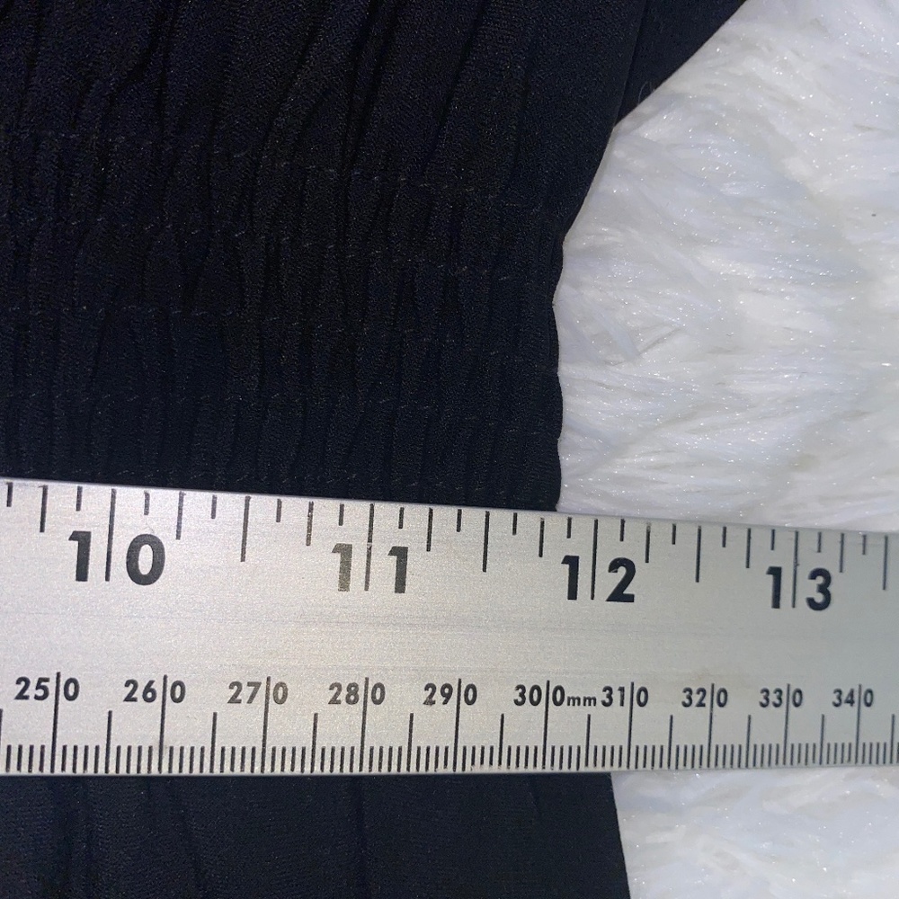 Classic Black and White Patterned Cache Dress Medium - Picture 6 of 7